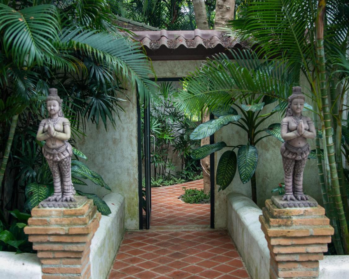 Baanpong Lodge San Kamphaeng Ngoại thất bức ảnh