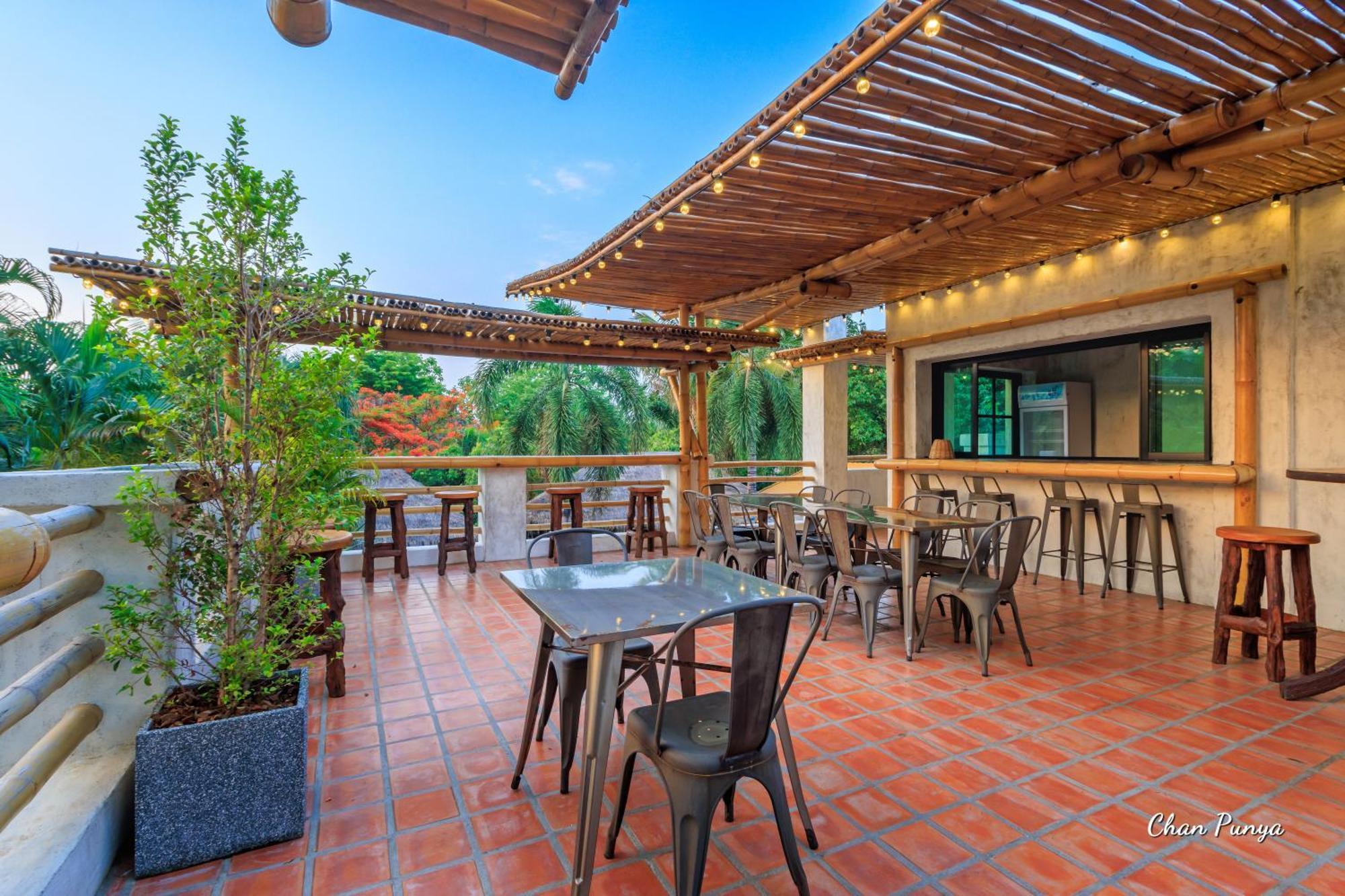 Baanpong Lodge San Kamphaeng Ngoại thất bức ảnh