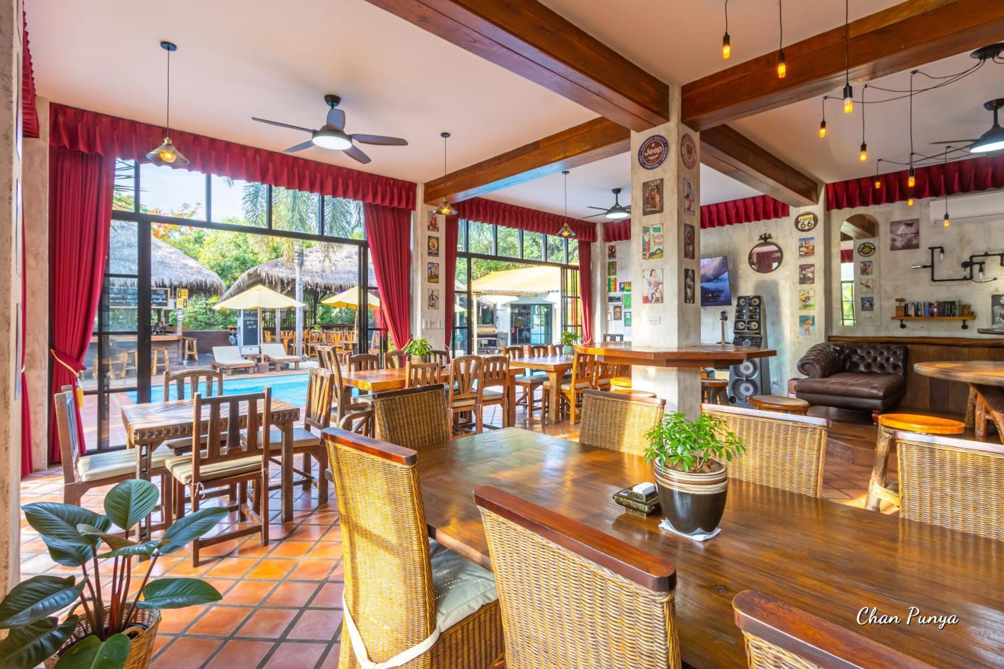 Baanpong Lodge San Kamphaeng Ngoại thất bức ảnh